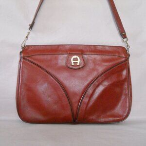Etienne Aigner Shoulder Bag, Leather, Oxblood, Flex-Frame, Burgundy
